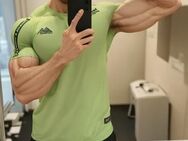 Bodybuilder für muscle worship gesucht - Erfurt