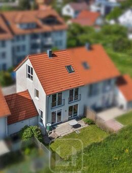 Viel Platz für Ihre Zukunft | Doppelhaushälfte mit Ausbaupotenzial | Garage - Althengstett