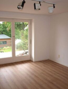 Ältere 3,5-Zi.-EG-Wohnung mit Südterrasse - teilrenoviert - Altdorf (Bayern)