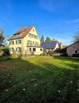 Renovierungsbedürftiger Altbau mit drei Wohneinheiten und großem Grundstück - Emmendingen