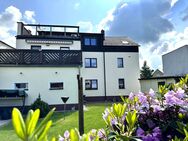 Sanierungsbedürftige 2-Raum-Whg. mit Dachterrasse u. Tageslichtbad in ruhiger Lage! Nähe VW Mosel! - Zwickau