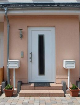 Helle, gepflegte 2 Zimmer Wohnung in ruhiger Stadtlage - Wiesbaden