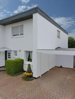 Anpacken lohnt sich: Reihenendhaus mit Garten & Garage - Ihre Chance zum Gestalten - Frechen