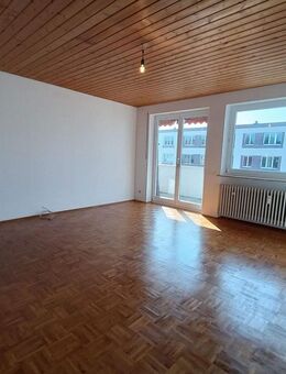Helle 4-Zimmer-Wohnung (104 m²) mit Südbalkon - ruhig & zentral in Nürnberg-Maxfeld - Nürnberg