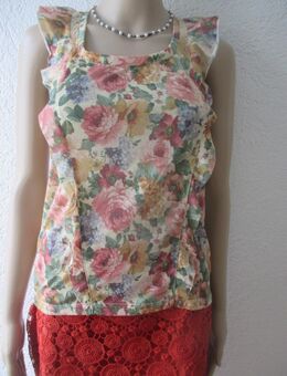 NEU * Antik- Rosen * Blüten * Romantik * Flower * Volant * Bodycon * T- SHIRT ''BERSHKA'' Gr. 34-36/ XS- S * Pastell * bunt * - Riedlingen