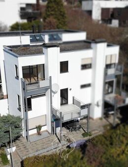 Moderne Doppelhaushälfte mit Blick auf Veitshöchheim - Veitshöchheim