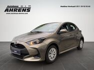 Toyota Yaris, 1.0 VVT-i Comfort, Jahr 2024 - Hannover