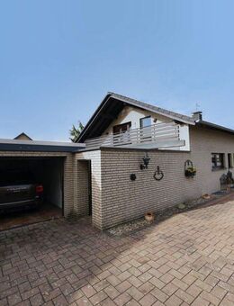 Charmante Doppelhaushälfte mit Wintergarten, Kamin und sonnigem Garten in Hövelhof - Hövelhof (Sennegemeinde)