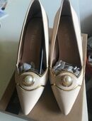 Damen Schuhe Pumps Gr. 34-35 neu in 86179