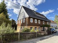 Großes Wohnhaus mit Ausbaureserven und Nebengelass - Seifhennersdorf