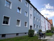 Helle 2-Raumwohnung mit Balkon und grünem Wohnumfeld - Halle (Saale)
