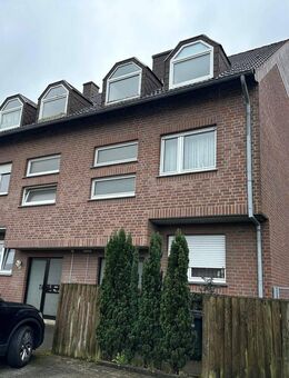 *Investieren Sie in Eigentum* Mehrfamilienhaus mit 3 Wohneinheiten und PV-Anlage in Neuenkirchen - Neuenkirchen (Nordrhein-Westfalen)