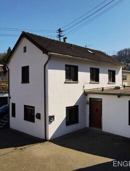 Zweifamilienhaus in unmittelbarer Waldrandlage von Saarbrücken / Schafbrücke! - Saarbrücken