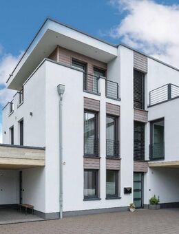 Traumhaftes Architektenhaus aus 2020, mit Weitblick und ca. 239 m² Wohnfläche - Burscheid