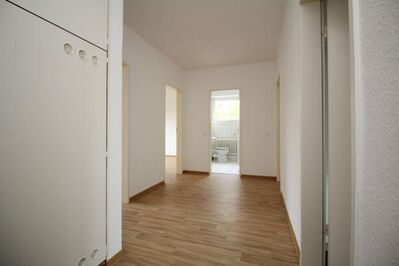 Moderne 2,5-Zimmer-Wohnung mit Einbauküche und Loggia in Neumünster-Ruthenberg zu verkaufen