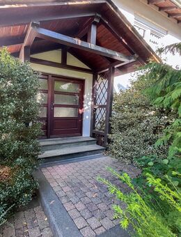 Ehemaliges Bauernhaus (ZFH) mit Nebengebäude auf großem Areal, zentral und ruhig in Flammersfeld! - Flammersfeld