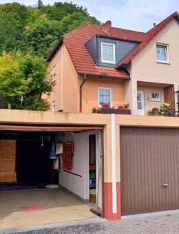Gepflegte Doppelhaushälfte mit Blick über Hildburghausen. - Hildburghausen