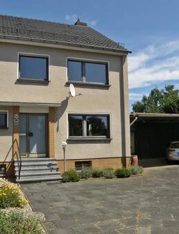 Reiheneckhaus mit großem Garten - Euskirchen