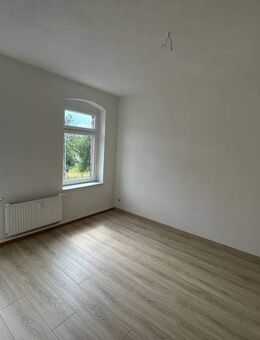 4-ZIMMER-WOHNUNG ++ NEU RENOVIERT ++ GLEICH EINZIEHEN - Greiz