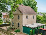 Keller, Einbauküche, Kamin, großer Garten u.v.m.: Saniertes Einfamilienhaus am Wald in Strausberg - Strausberg