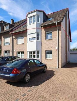 helle Maisonettewohnung mit Dachterrasse - Langenfeld (Rheinland)