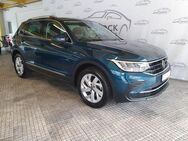 VW Tiguan, 1.5 TSI MOVE, Jahr 2024 - Dachau