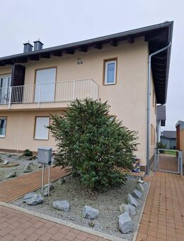 Schöne Doppelhaushälfte - TOP Lage mit unverbaubarem Ausblick - Neubaugebiet - Fördermöglichkeiten! - Hengersberg