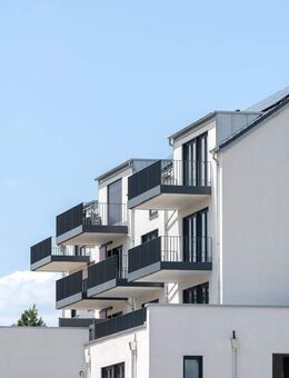 Neubau! Elegante 3-Zi.-Obergeschosswohnung in Ebersberg: Helle Wohlfühlatmosphäre! - Ebersberg