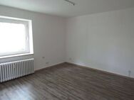 schöne 2 1/2- Zimmerwohnung mit Vollbad in Oldenburg in Holstein - Oldenburg (Holstein)