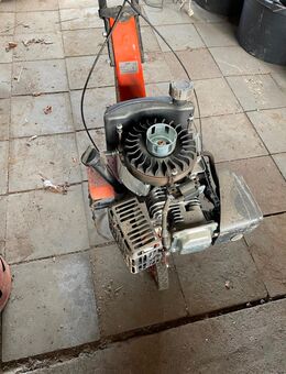 Benzin-Ackerfräse / Motorfräse / Gartenfräse von MASKO - Ratingen
