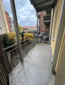 NEU sanierte 3 Zimmer, Balkon, am Bundesarbeitsgericht, Petersberg - Erfurt