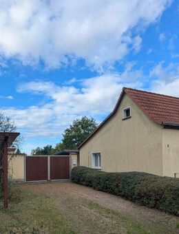 Behagliches Anwesen mit idyllischem Innenhof und weitläufigem Garten - Großräschen
