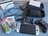 Nintendo Switch OLED inkl Spiele und Zubehör - Hamburg
