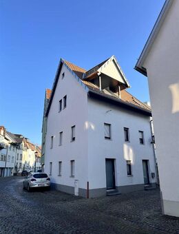 kernsaniertes Wohnhaus mit ELW direkt in Tauberbischofsheim - Tauberbischofsheim