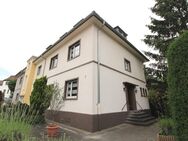 Geräumiges Reiheneckhaus zu vermieten - Komfortables Wohnen auf drei Etagen inklusive Garten - Ludwigshafen (Rhein)