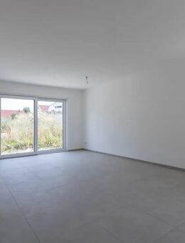 Neuwertige Doppelhaushälfte mit Doppelgarage - Beilngries