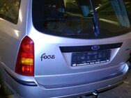 Ford Focus Kombi 1,4 silber Bj. 2000 Heckklappe Top - Bocholt Zentrum