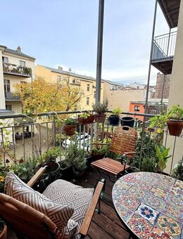 Repräsentatives Wohnen in der Villa Viktoria: Modernes 2-Zimmer-Juwel mit Süd-Balkon - Potsdam