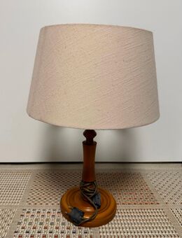Wunderschöne Tischlampe aus Holz - Mönchengladbach