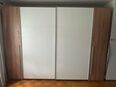 Großer Schwebetürenschrank 310 cm – Weiß/Braun – Neuwertig in 81927