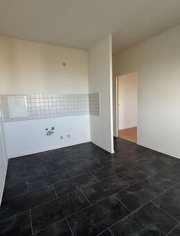 Geräumige 3-Zimmer-Wohnung mit Balkon in Stendal - Stendal (Hansestadt)