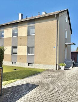 Gepflegtes Zweifamilienhaus in ruhiger Lage - Neustadt (Waldnaab)