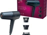 Philips Haartrockner Series 5000 BHD512/20, 2300 W, mit ThermoShield Technologie, 3 Hitze- und 2 Geschwindigkeitsstufen