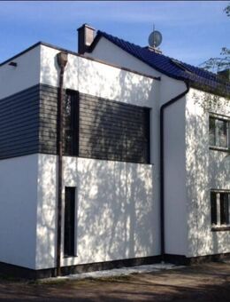 Modernes Reihenendhaus in ruhiger Lage mit Garage und Pool - Calbe (Saale) Zentrum