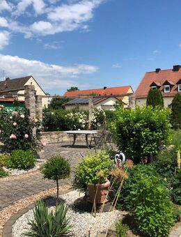 Ein- oder Zweifamilienhaus mit großem Garten in ruhiger Lage! - Schwarzenfeld