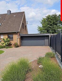 Schöne Doppelhaushälfte mit Doppelgarage - Krempermoor