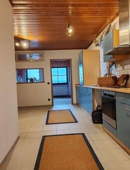 Super Fernsicht! Großzügige Eigentumswohnung mit Garage und Terrasse. - Rimbach (Regierungsbezirk Oberpfalz)