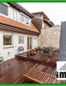 Kernsanierte Wohlfühloase mit Terrasse, Garage und Hobbyraum - Bretten