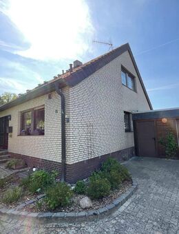 Sehr gepflegtes Einfamilienhaus (Fertighaus) mit Vollkeller, Garage und tollem Garten - Tecklenburg