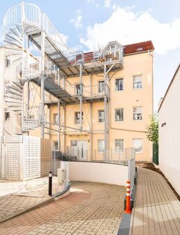 BESTLAGE SÜDVORSTADT // 2 Zimmer mit Tageslichtbad und Einbauküche - Leipzig